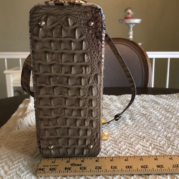 Brahmin Prowl mini Misha and wallet EUC - Picture 4 of 12